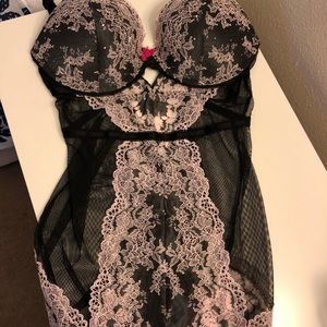 Victoria Secret bustier slip 36D